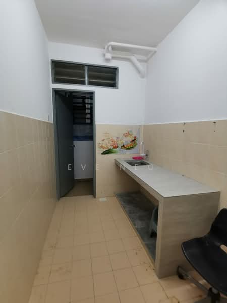 Rumah Flat untuk Disewa di Taman Seri Setanggi - Eve Neo - Kitchen - PropertyGuru.com.my