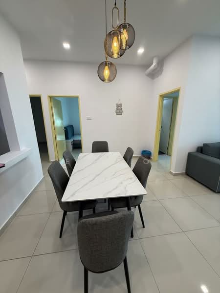 Pangsapuri untuk Disewa di Seri Molek Perdana - Eve Neo - Dining Room - PropertyGuru.com.my