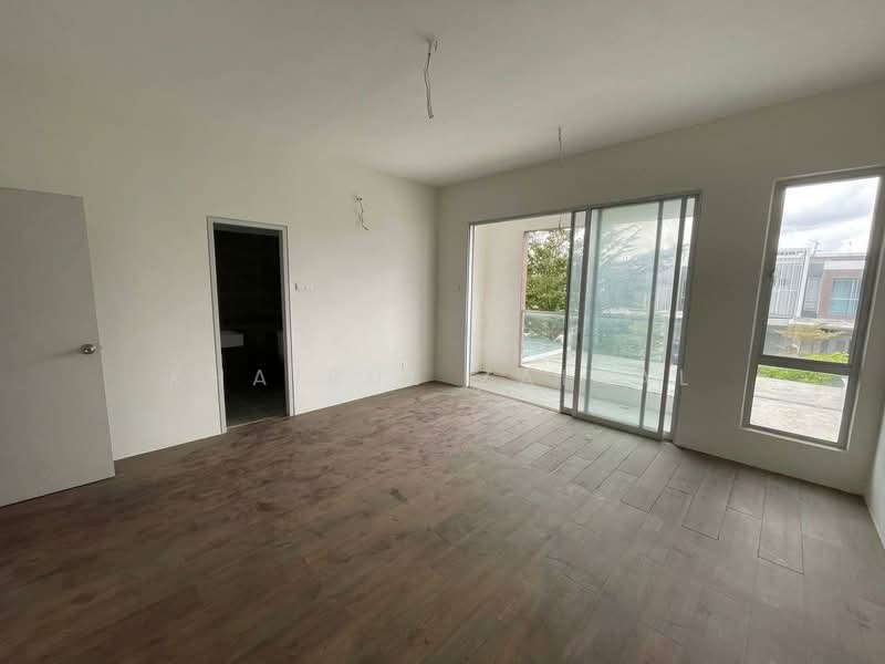 2-storey Terraced House for Sale in Dengkil (Selangor) - Khairul Zainal - Living Room - PropertyGuru.com.my