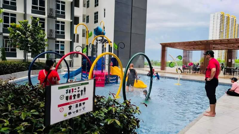 Servis Apartment untuk Dijual di MIRAI Residences - Michael Wong - Pool - PropertyGuru.com.my