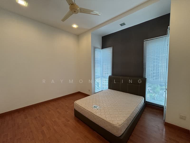 Kondominium untuk Dijual di The Park Residences 1 - Raymond Ling - Bedroom - PropertyGuru.com.my