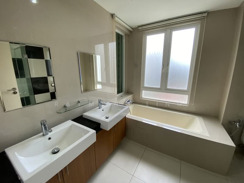 Kondominium untuk Dijual di The Park Residences 1 - Raymond Ling - Bathroom - PropertyGuru.com.my