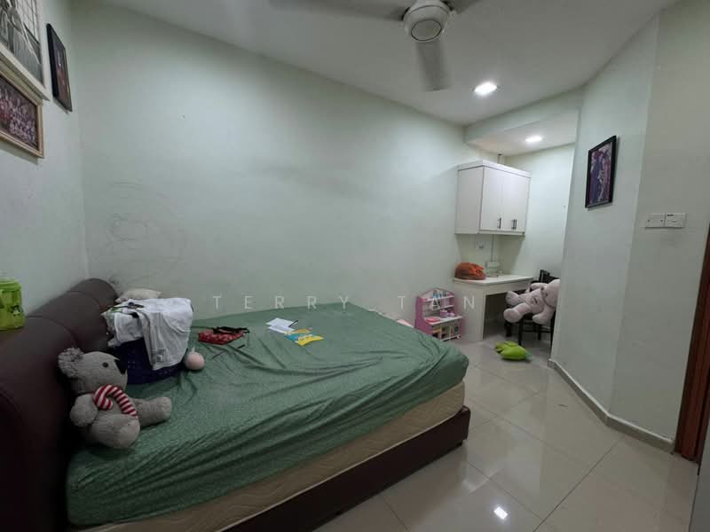 Rumah Teres 1 Tingkat untuk Dijual di Taman Puteri Wangsa (Ulu Tiram) - Terry Tan - Bedroom - PropertyGuru.com.my