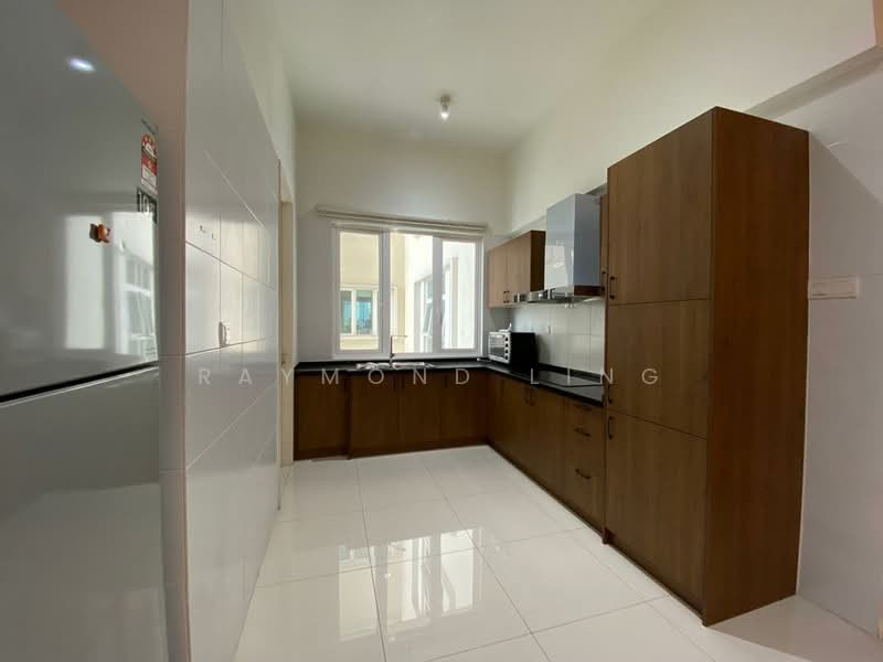 Kondominium untuk Dijual di The Park Residences 1 - Raymond Ling - Kitchen - PropertyGuru.com.my