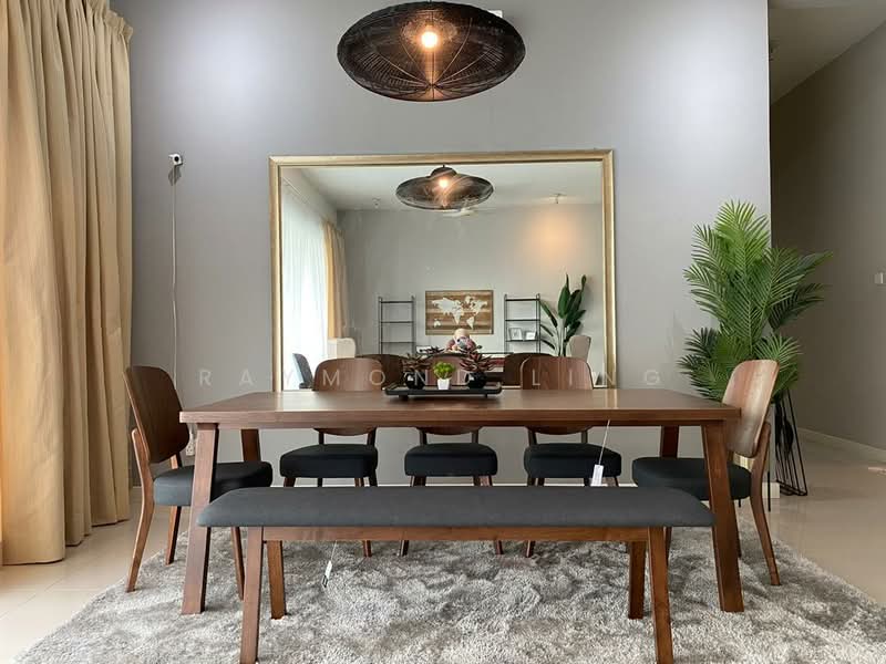 Kondominium untuk Dijual di The Park Residences 1 - Raymond Ling - Dining Room - PropertyGuru.com.my