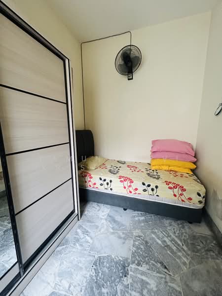 2-storey Terraced House for Rent in Usj 11 (Subang Jaya) - Yamuna Devi Krishnan Kutty - Bedroom - PropertyGuru.com.my