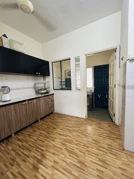 2-storey Terraced House for Rent in Usj 11 (Subang Jaya) - Yamuna Devi Krishnan Kutty - Kitchen - PropertyGuru.com.my