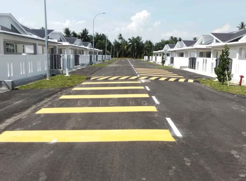 Semi-Detached House for Sale in Kuala Selangor (Selangor) - Eric How - Exterior - PropertyGuru.com.my