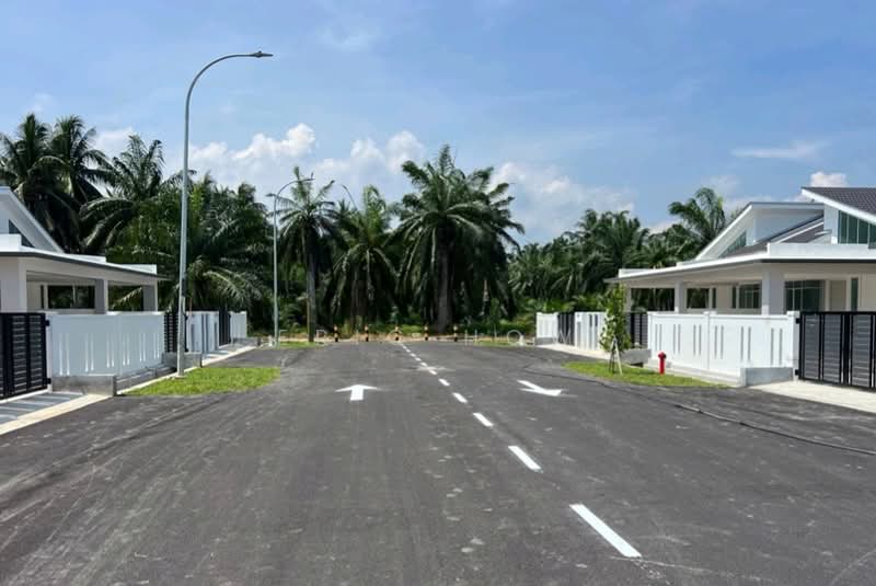 Semi-Detached House for Sale in Kuala Selangor (Selangor) - Eric How - Exterior - PropertyGuru.com.my