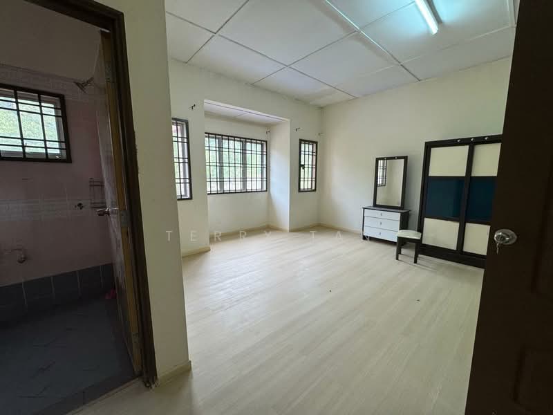 2-storey Terraced House for Sale in Bandar Indahpura (Kulai) - Terry Tan - Bedroom - PropertyGuru.com.my