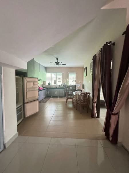 Semi-Detached House for Sale in Dengkil (Selangor) - Khairul Zainal - Kitchen - PropertyGuru.com.my