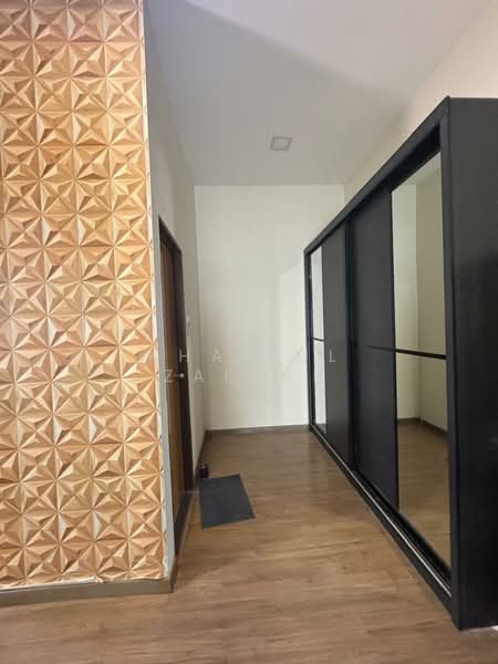 Semi-Detached House for Sale in Dengkil (Selangor) - Khairul Zainal - Corridor - PropertyGuru.com.my