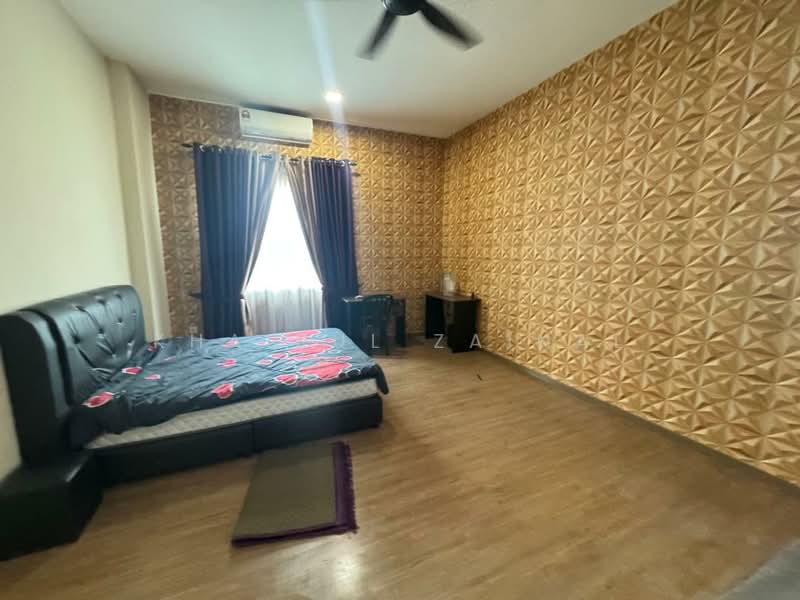 Semi-Detached House for Sale in Dengkil (Selangor) - Khairul Zainal - Bedroom - PropertyGuru.com.my