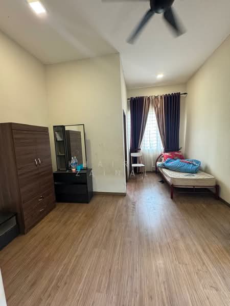 Semi-Detached House for Sale in Dengkil (Selangor) - Khairul Zainal - Bedroom - PropertyGuru.com.my