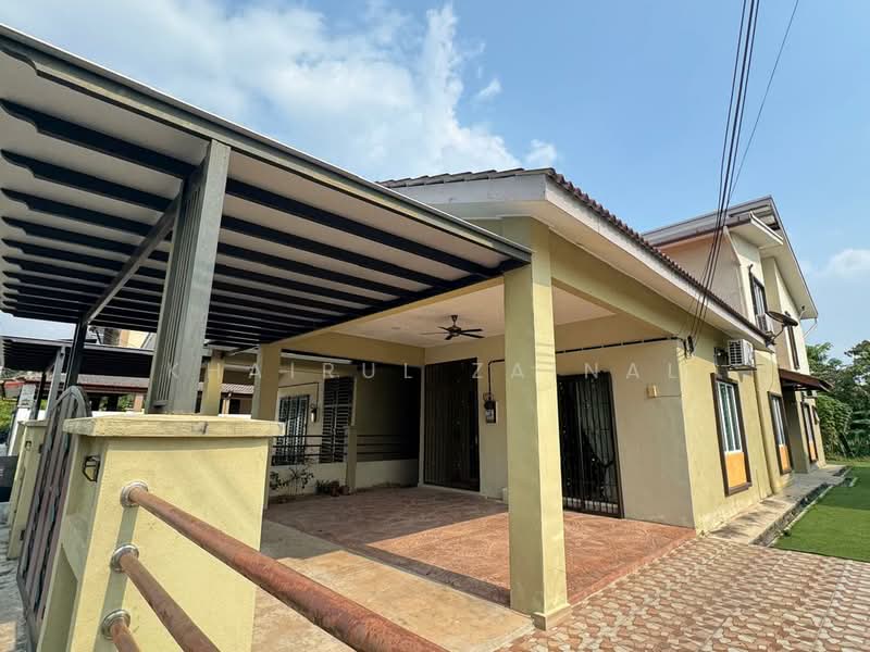 Semi-Detached House for Sale in Dengkil (Selangor) - Khairul Zainal - Exterior - PropertyGuru.com.my