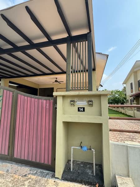 Semi-Detached House for Sale in Dengkil (Selangor) - Khairul Zainal - Exterior - PropertyGuru.com.my