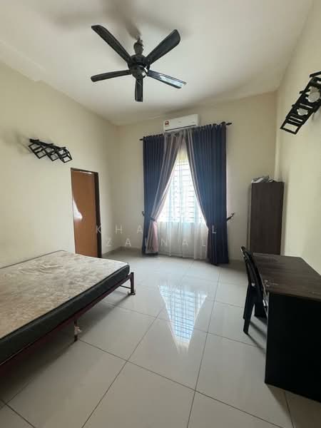 Semi-Detached House for Sale in Dengkil (Selangor) - Khairul Zainal - Bedroom - PropertyGuru.com.my