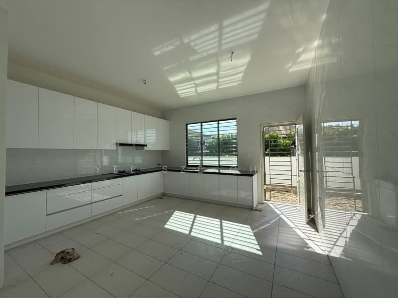 Rumah Berkembar untuk Disewa di Riam (Miri) - Yee Sze Chai - PropertyGuru.com.my