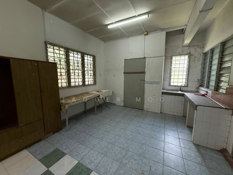 Semi-Detached House for Sale in Taman Bukit (Kajang) - Jagger Moo - Kitchen - PropertyGuru.com.my