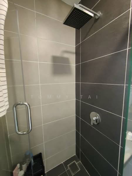 Servis Apartment untuk Dijual di D'Pristine - Tommy Tai - Bathroom - PropertyGuru.com.my