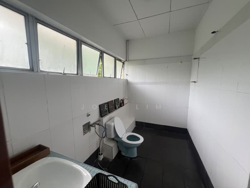 Rumah Banglo untuk Dijual di Seputeh (Kuala Lumpur) - Joey Lim - Bathroom - PropertyGuru.com.my