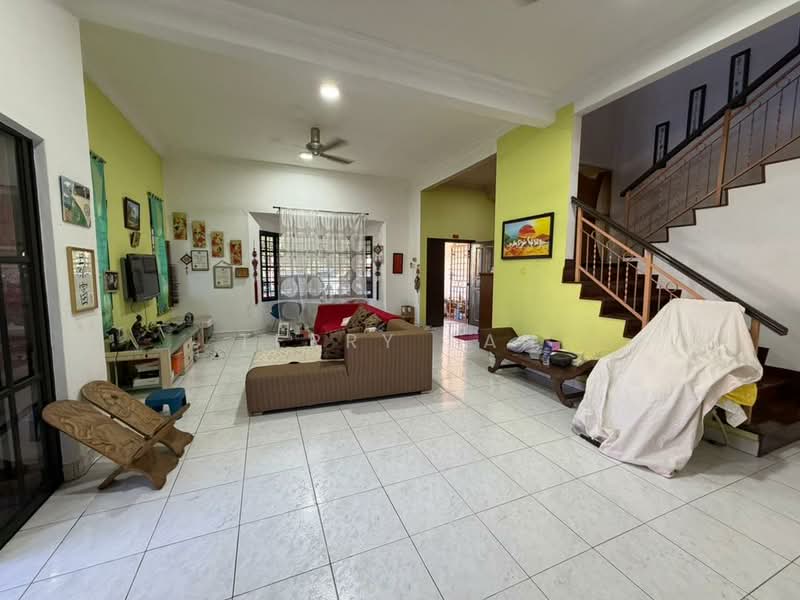 2-storey Terraced House for Sale in Taman Pelangi Indah (Ulu Tiram) - Terry Tan - Living Room - PropertyGuru.com.my