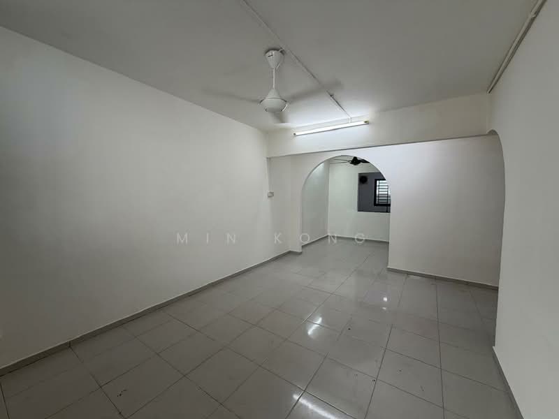 2-storey Terraced House for Sale in Taman Damai Jaya (Skudai) - Min Kong - Living Room - PropertyGuru.com.my