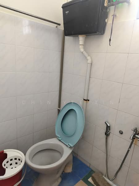 Rumah Teres 3 Tingkat untuk Disewa di Bukit Idaman (Selayang) - Chin Yee Xin - Bathroom - PropertyGuru.com.my