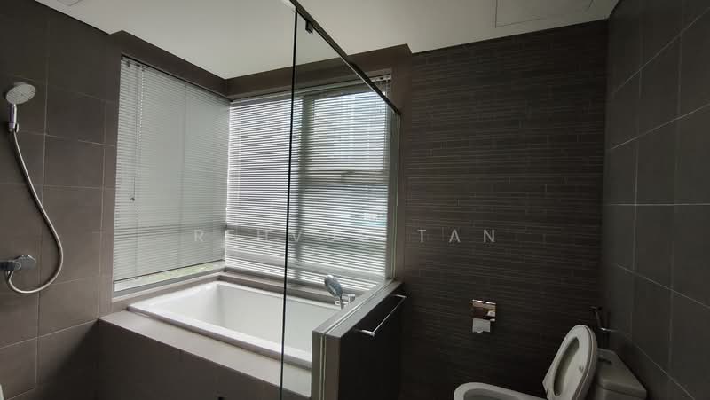 Kondominium untuk Disewa di Hampshire Residences - Rehvus Tan - Bathroom - PropertyGuru.com.my