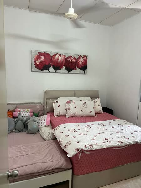 2-storey Terraced House for Rent in Bukit Jelutong (Shah Alam) - Asman Samsudin - Bedroom - PropertyGuru.com.my