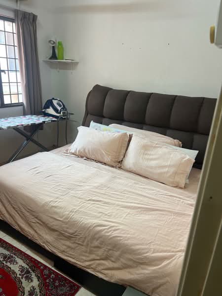 2-storey Terraced House for Rent in Bukit Jelutong (Shah Alam) - Asman Samsudin - Bedroom - PropertyGuru.com.my