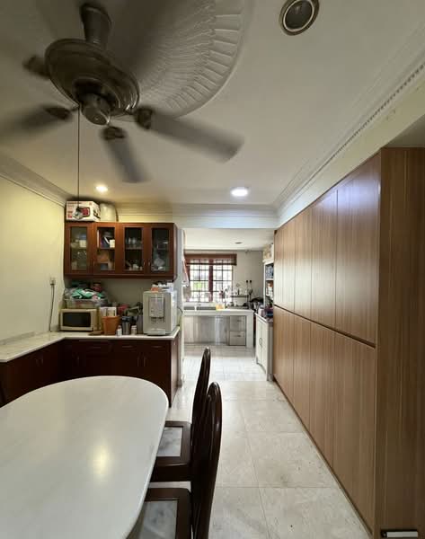 2-storey Terraced House for Sale in Taman Overseas Union (Taman Oug) (Jalan Klang Lama (Old Klang Road)) - Han . - Kitchen - PropertyGuru.com.my