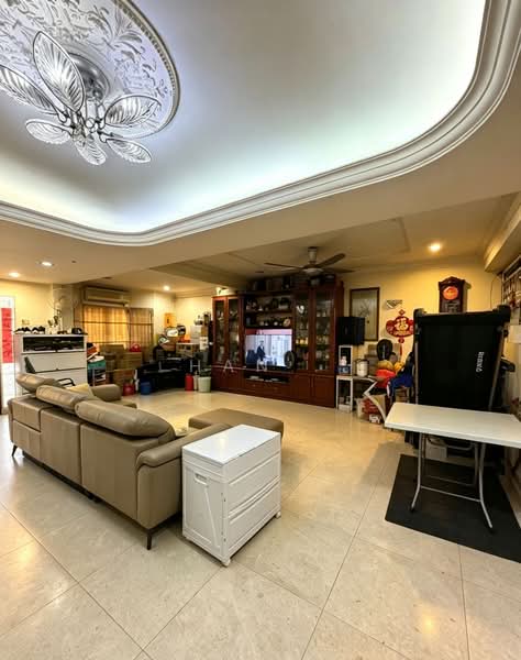 2-storey Terraced House for Sale in Taman Overseas Union (Taman Oug) (Jalan Klang Lama (Old Klang Road)) - Han . - Living Room - PropertyGuru.com.my