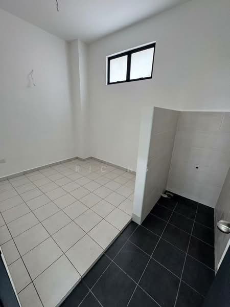 Factory for Rent in Eco Business Park 1 (Johor Bahru) - Ric Ng - Interior - PropertyGuru.com.my