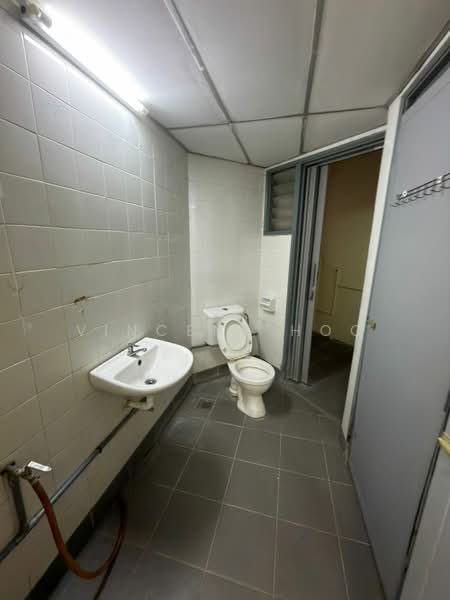 Pangsapuri untuk Disewa di Nova II - Vincent Hoo - Bathroom - PropertyGuru.com.my