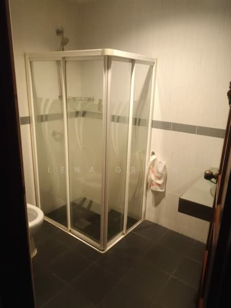 Rumah Banglo untuk Dijual di Seksyen 12 (Petaling Jaya) - Lena Green - Bathroom - PropertyGuru.com.my
