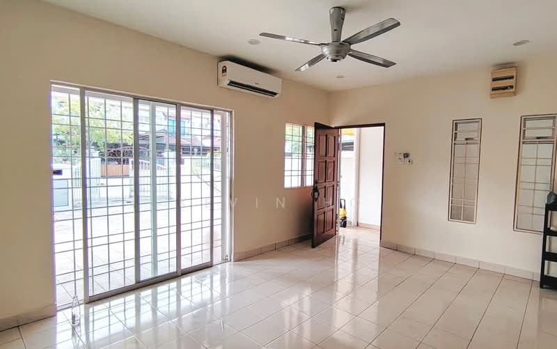 Rumah Teres 2 Tingkat untuk Dijual di Taman Tasik Prima (Puchong) - Kevin Ho - Living Room - PropertyGuru.com.my