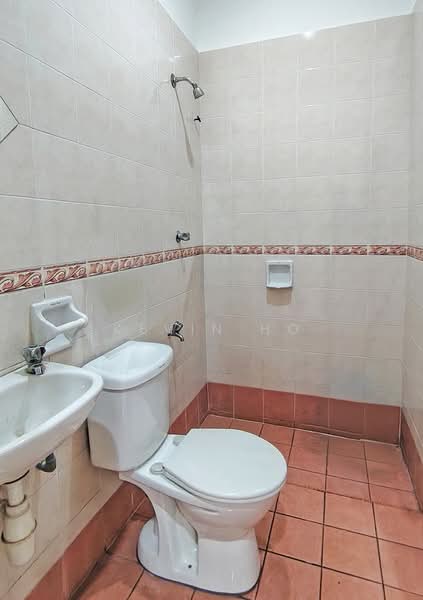 Rumah Teres 2 Tingkat untuk Dijual di Taman Tasik Prima (Puchong) - Kevin Ho - Bathroom - PropertyGuru.com.my