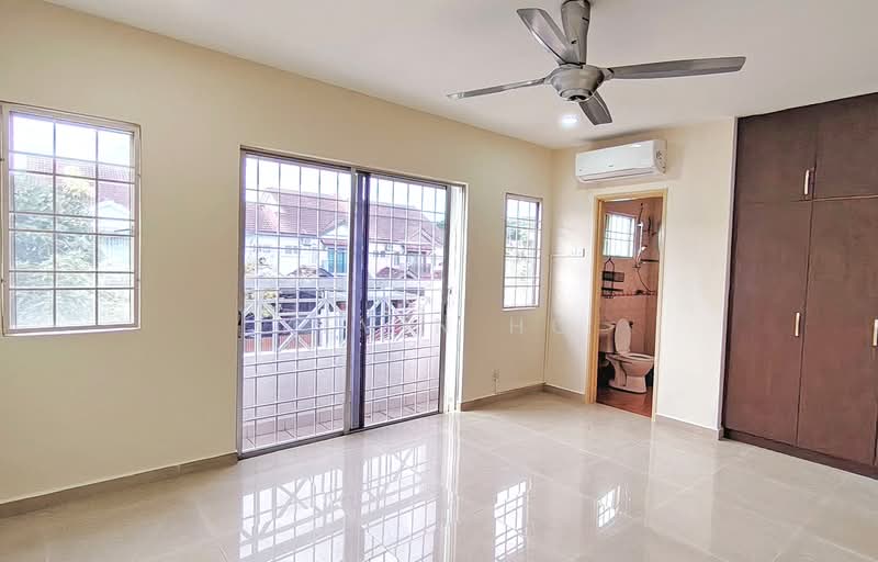 Rumah Teres 2 Tingkat untuk Dijual di Taman Tasik Prima (Puchong) - Kevin Ho - Bedroom - PropertyGuru.com.my