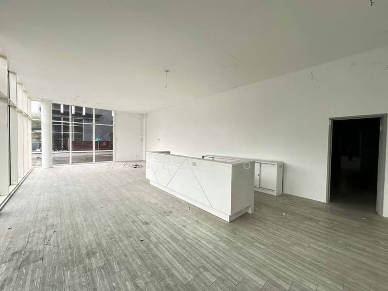 Shop / Office for Rent in BANDAR PUCHONG JAYA (Puchong) - WESLEY LOH - Interior - PropertyGuru.com.my