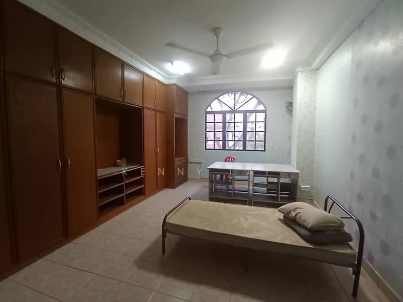 Kondominium untuk Disewa di Flora Green - Kenny Lai - Bedroom - PropertyGuru.com.my