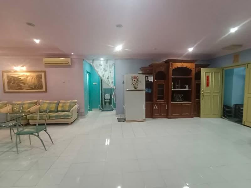 Kondominium untuk Disewa di Flora Green - Kenny Lai - Living Room - PropertyGuru.com.my