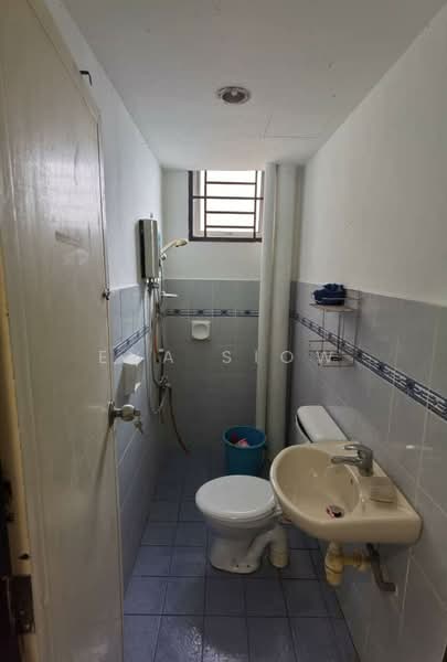 Apartment for Sale at Villa Bestari Apartment - Eva Siow - Bathroom - PropertyGuru.com.my