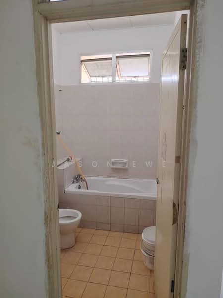 Rumah Teres untuk Dijual di Batu Maung (Penang) - Jason Ewe - Bathroom - PropertyGuru.com.my