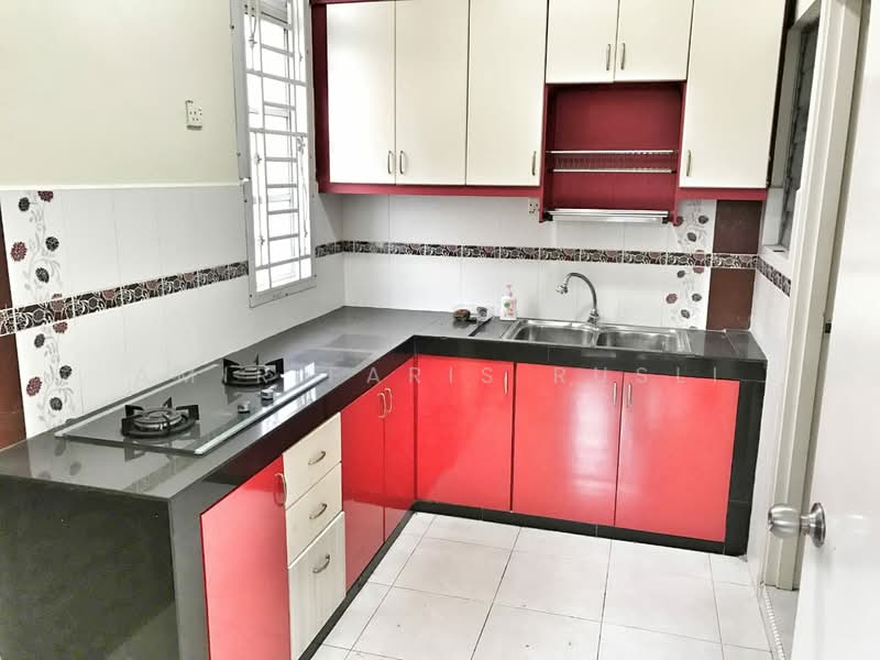 2-storey Terraced House for Sale in Setia Tropika (Johor Bahru) - Amir Faris Rusli - Kitchen - PropertyGuru.com.my