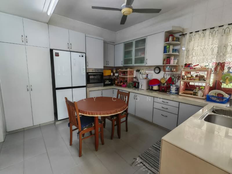 Bungalow for Sale in Kelana Jaya (Petaling Jaya) - Ally Chong - PropertyGuru.com.my