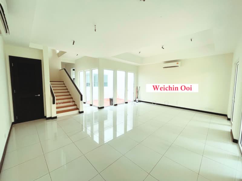 3-storey Terraced House for Sale in Tanjung Tokong (Penang) - Wei Chin Ooi - Living Room - PropertyGuru.com.my