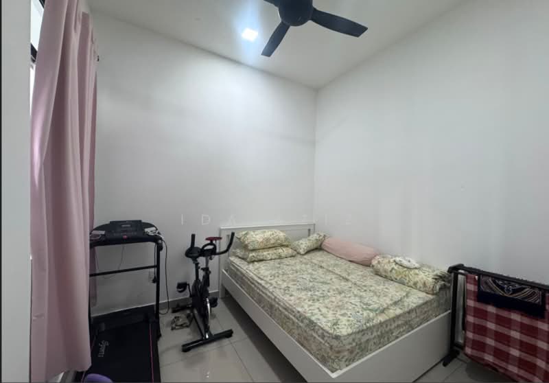 Rumah Berkembar untuk Dijual di Kampung Melayu Kangkar Pulai (Pulai) - Ida Aziz - Bedroom - PropertyGuru.com.my