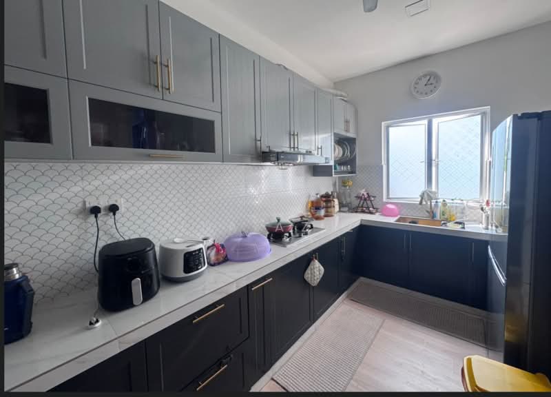 Rumah Berkembar untuk Dijual di Kampung Melayu Kangkar Pulai (Pulai) - Ida Aziz - Kitchen - PropertyGuru.com.my