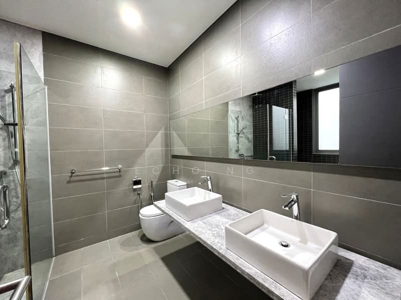 Condominium for Rent at The Breezeway - Echo Ng - Bathroom - PropertyGuru.com.my